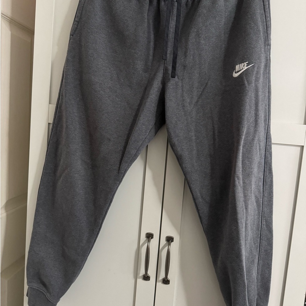 Nike men’s sweatpants joggers dark gray
